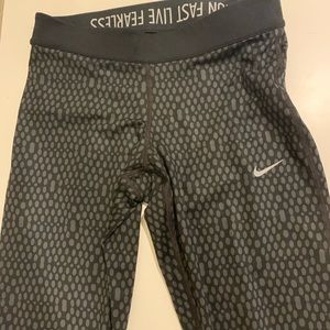 Nike dry fit leggings